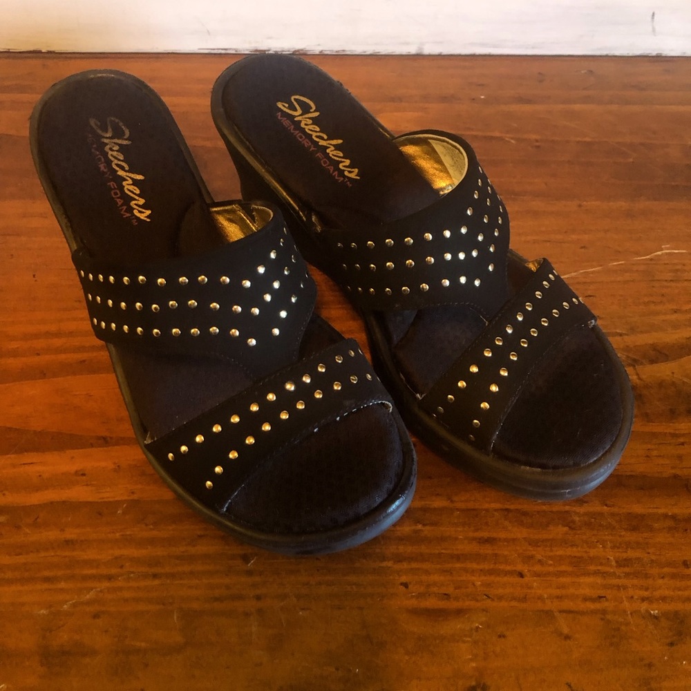Skechers slip on wedge